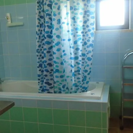 Magnífica Moradia Em Condomínio Fechado *